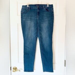 Miss Poured in Blue | Medium Wash Stretch | Skinny Jeans